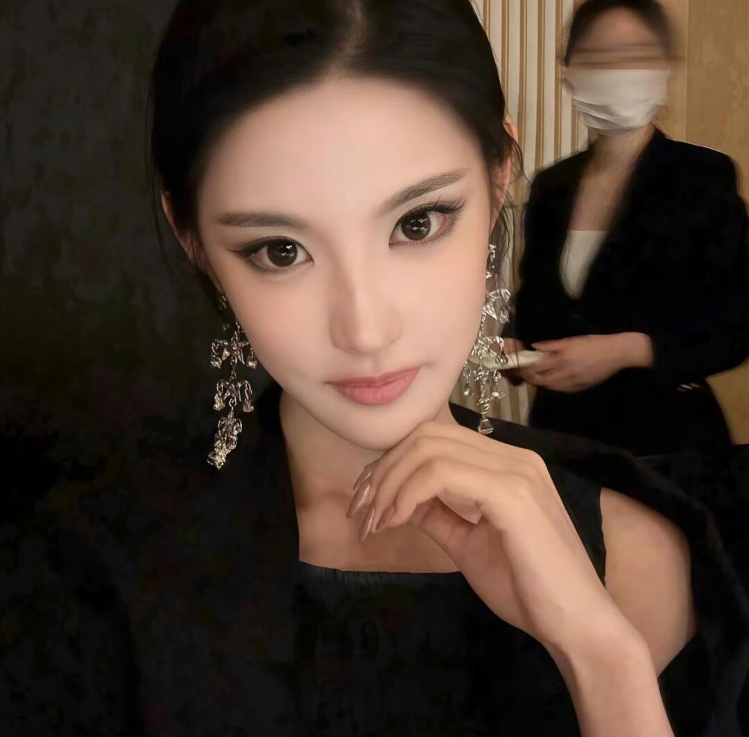 宿迁伴游女生 | Isabella Chen的资料